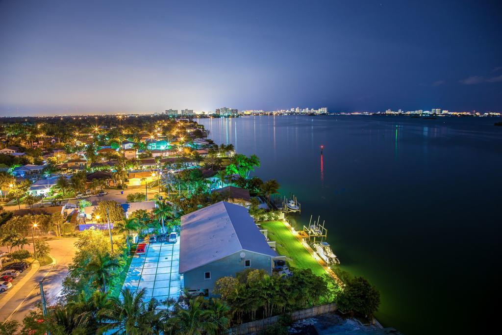 Mare Azur Miami Luxury Apartments By Grand Bay Екстериор снимка