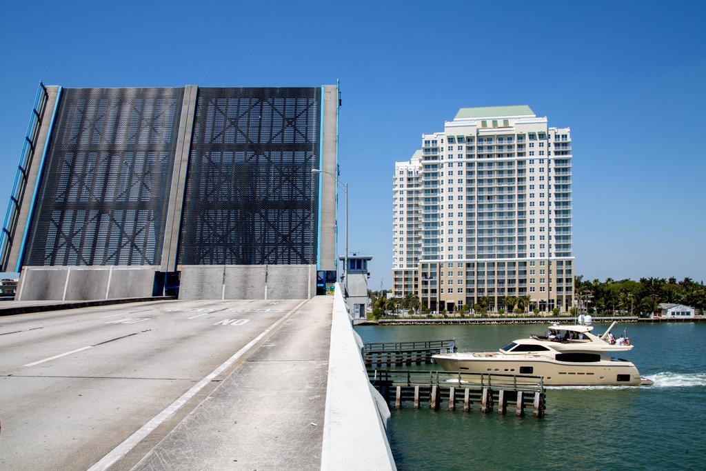 Mare Azur Miami Luxury Apartments By Grand Bay Екстериор снимка