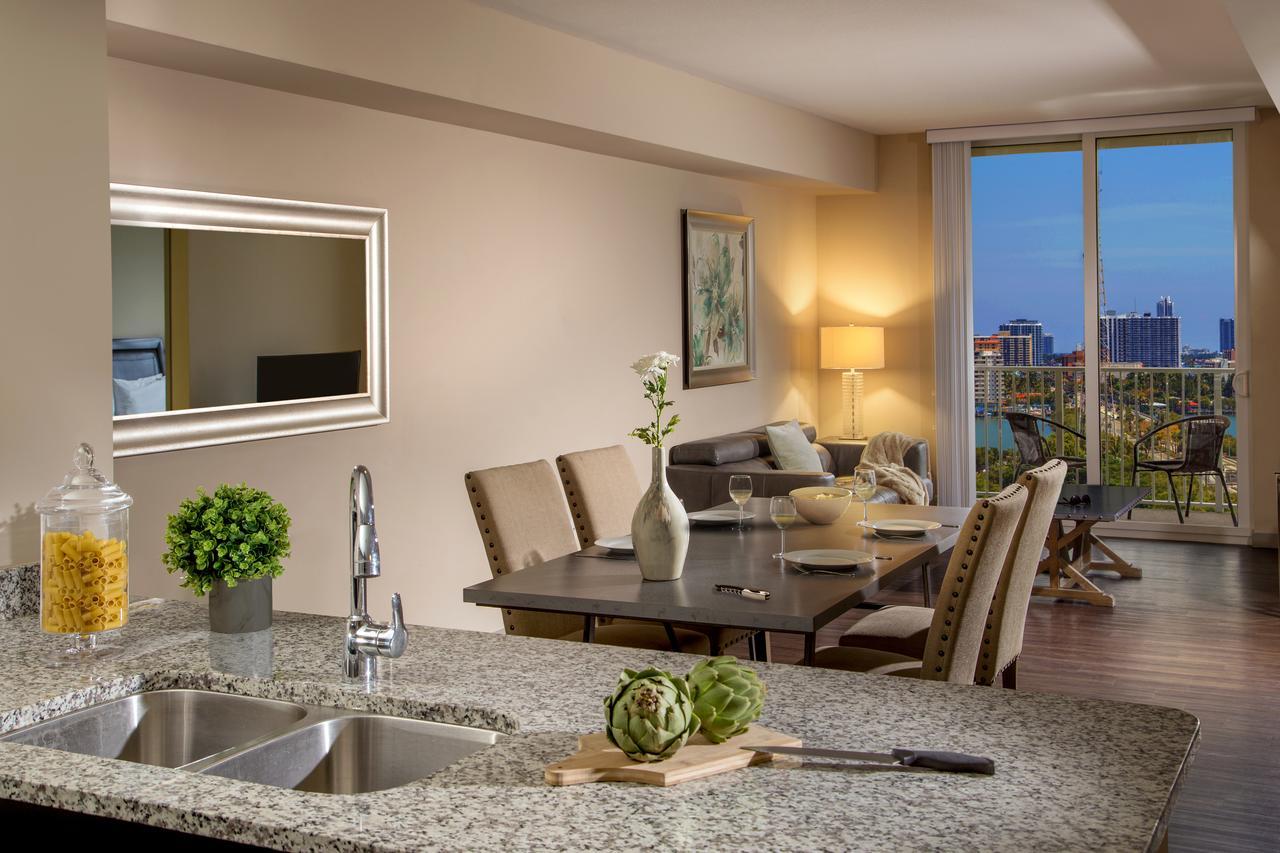 Mare Azur Miami Luxury Apartments By Grand Bay Екстериор снимка