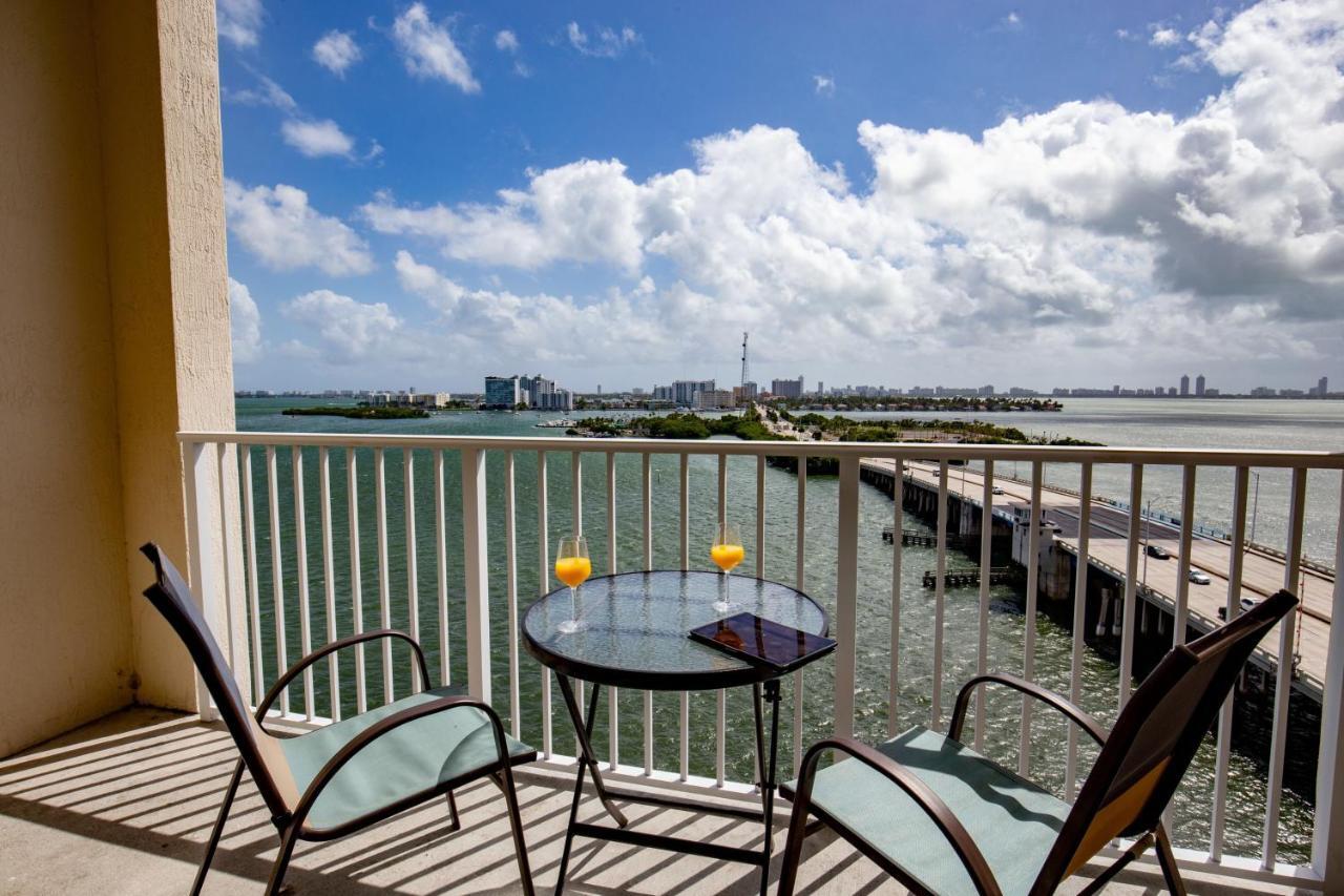 Mare Azur Miami Luxury Apartments By Grand Bay Екстериор снимка
