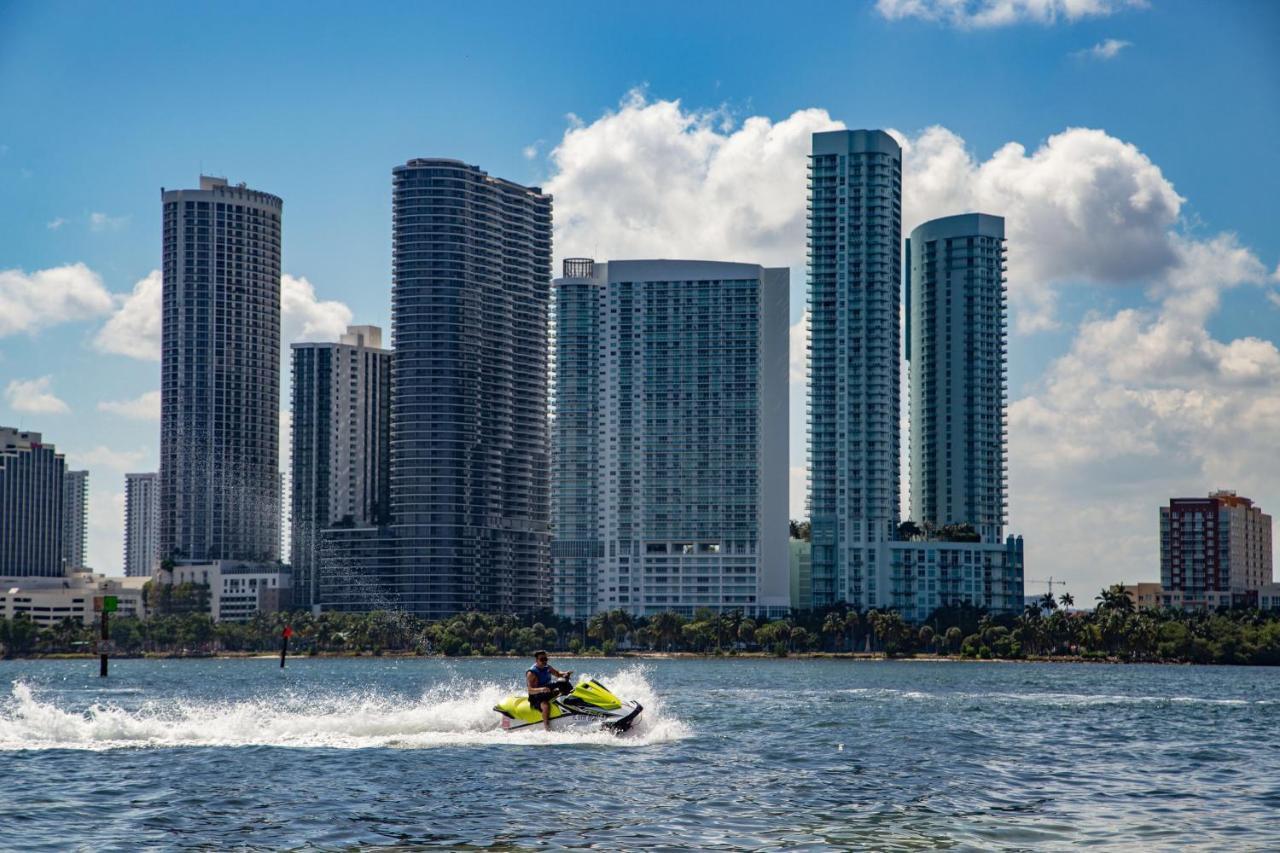 Mare Azur Miami Luxury Apartments By Grand Bay Екстериор снимка