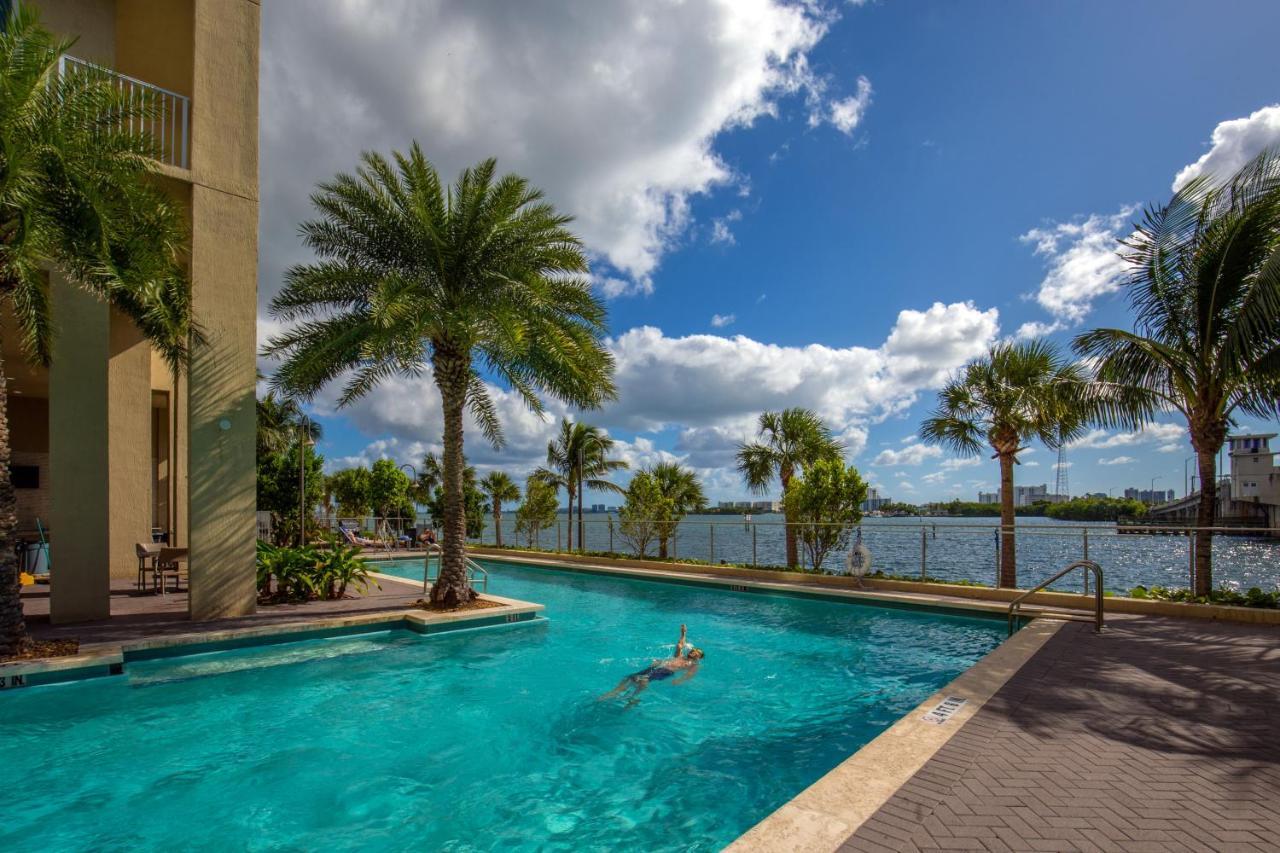 Mare Azur Miami Luxury Apartments By Grand Bay Екстериор снимка